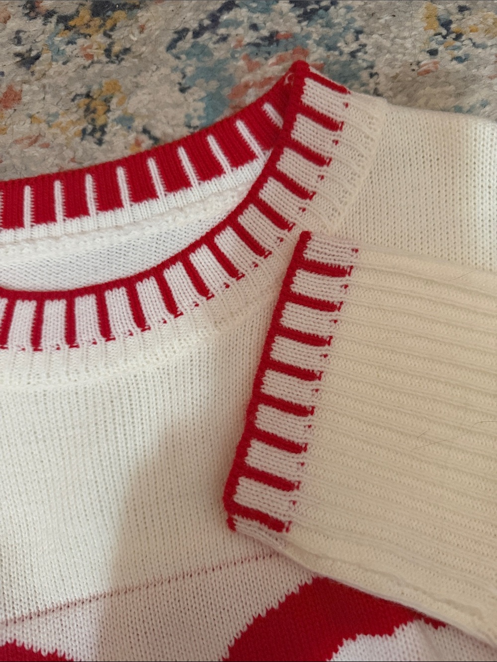White & Red Bow-Accent Women's Sweater - Picture 2 of 3